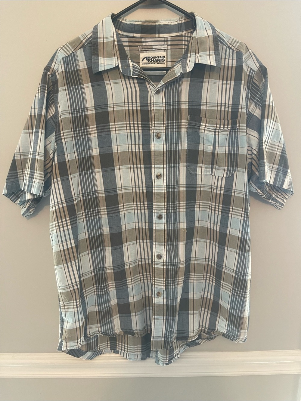 Mountain Khakis Short-Sleeve Plaid Button-Up Shirt in Blue and Brown